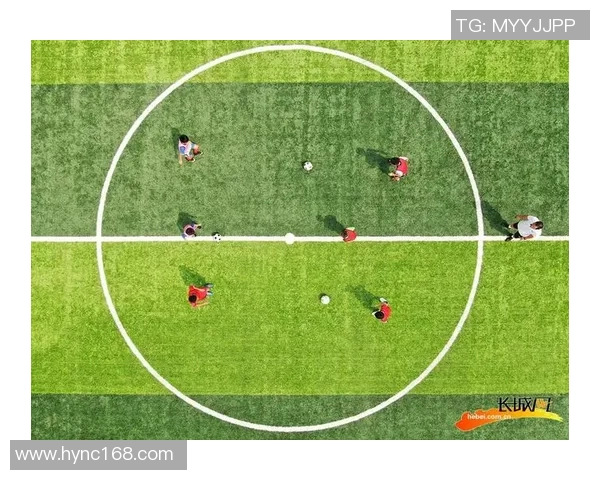 绿茵场上激情绽放足球球星以惊艳射门点燃全场热血